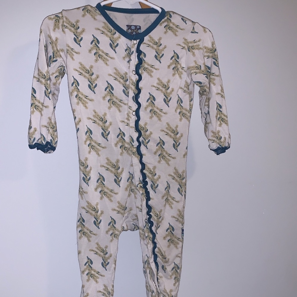 Kickee pants 6-12 ruffle coverall